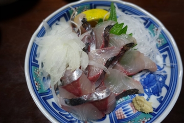 あじの刺身